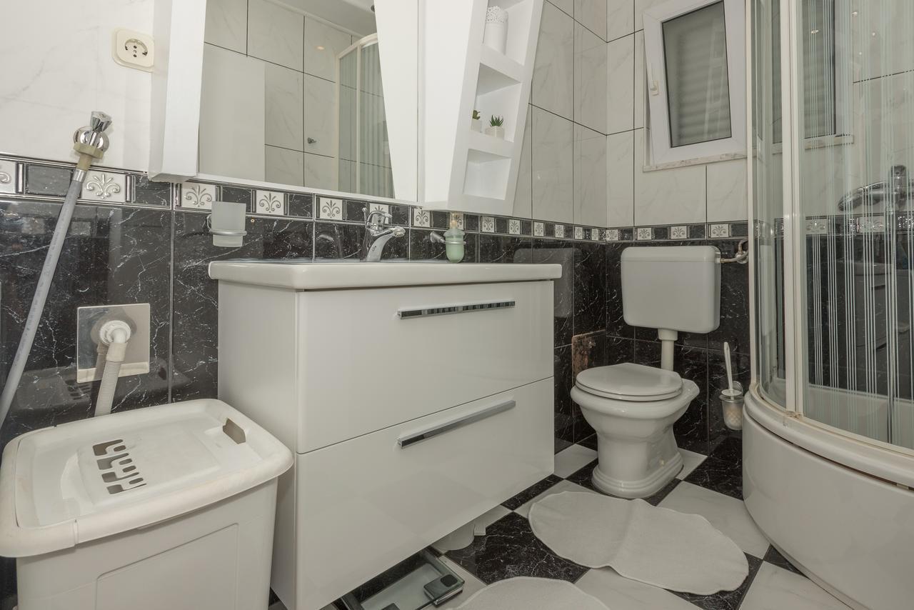 Apartment Mirjana Makarska Exterior foto