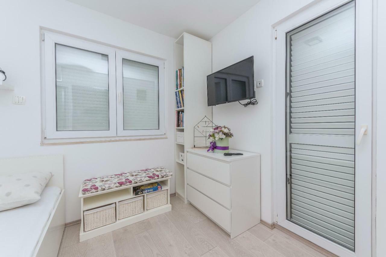 Apartment Mirjana Makarska Exterior foto